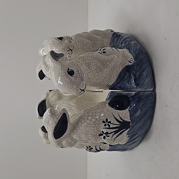 Dedham Pottery / Potting Shed Table Centerpiece 8 3/4 in. - Picture 2 of 6